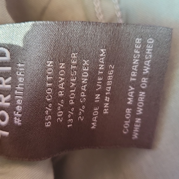 Torrid Super Soft Lean Jean 00R - Picture 6 of 8